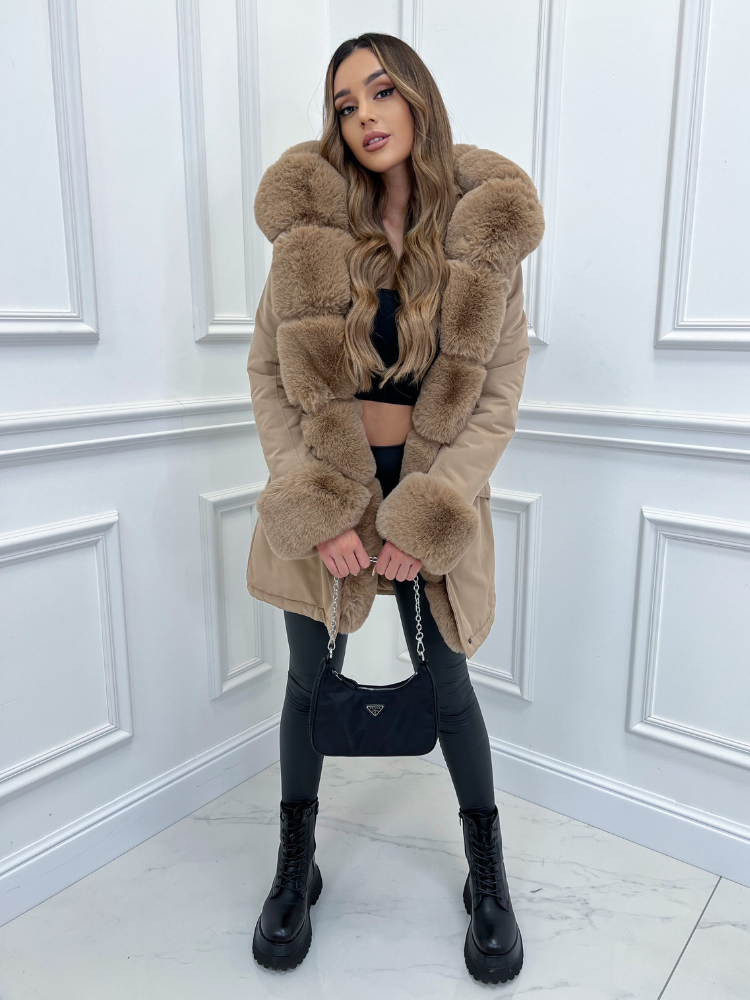 Lucy – elegante winterjacke