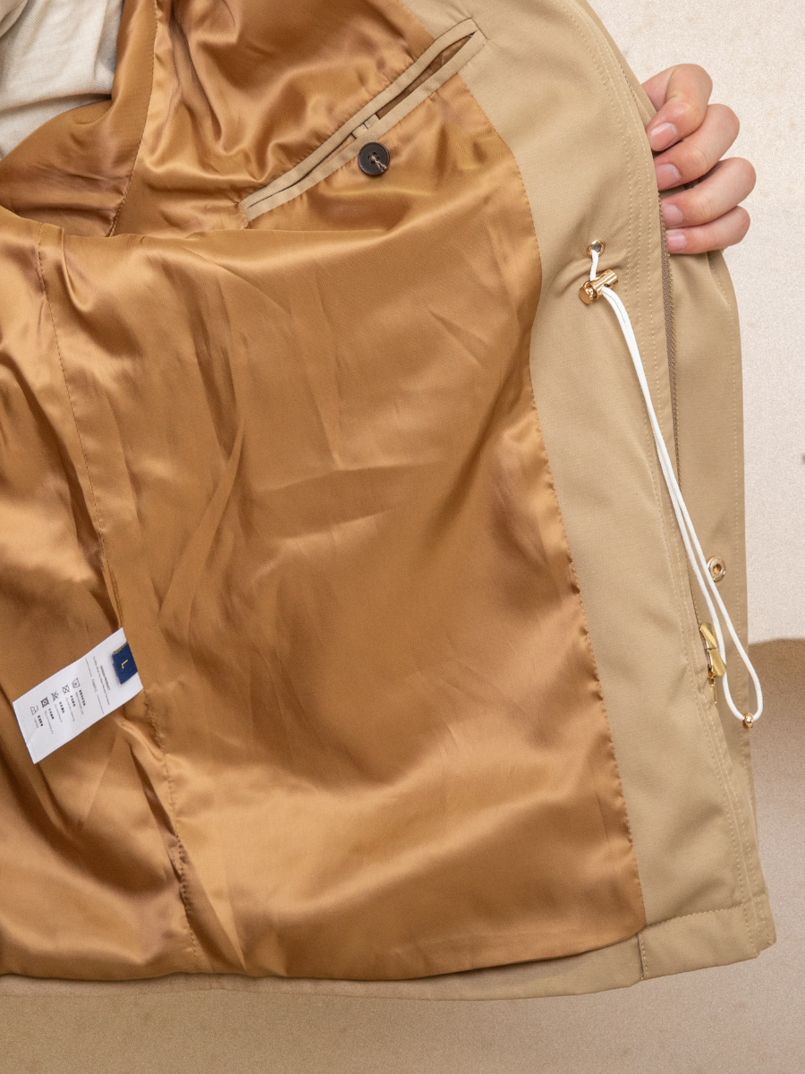 Wasserdichte Utility-Jacke