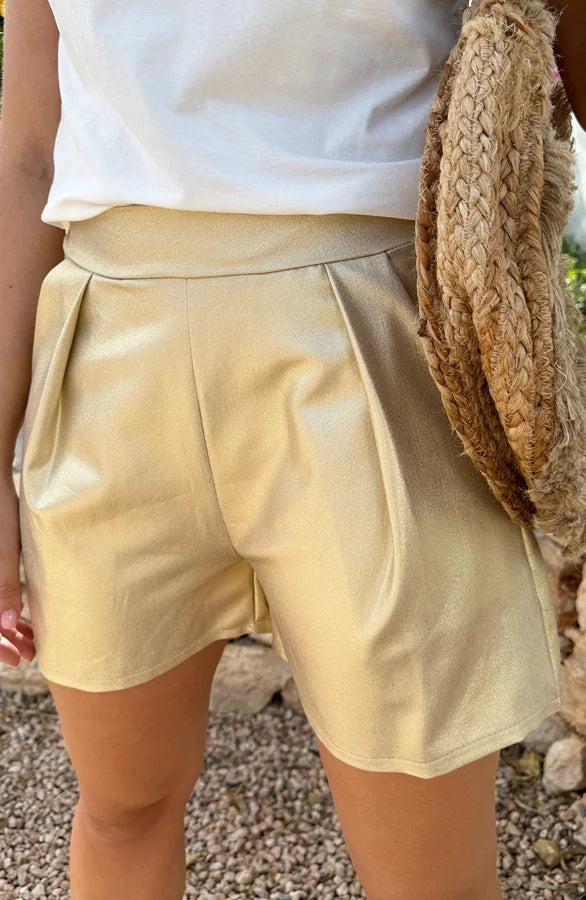 Tina | Golden Shorts begrenzt