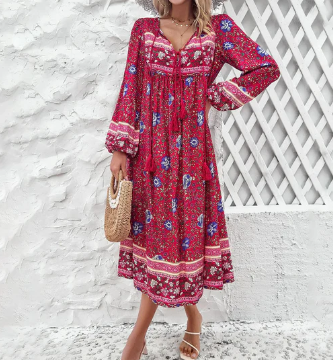 Madison – boho-kleid mit floral bedruckten quasten mit v-ausschnitt