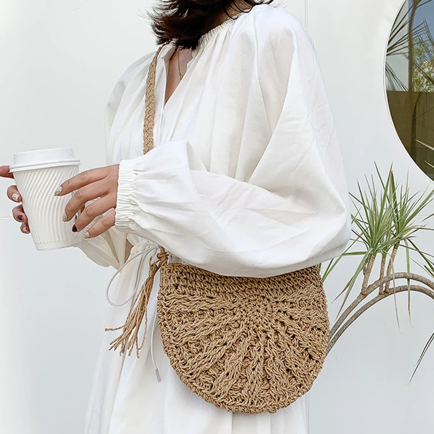 Bellachicha - Bohemian Handgewebte Halbrunde Stroh-Crossbody-Tasche