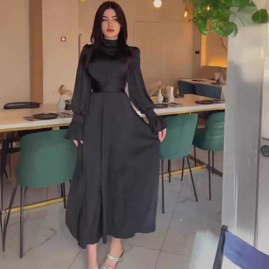 Sora | Langärmliges, elegantes Kleid mit tailliertem Schnitt für Frauen